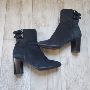 Aquatalia Black Suede Ankle booties size 5.5